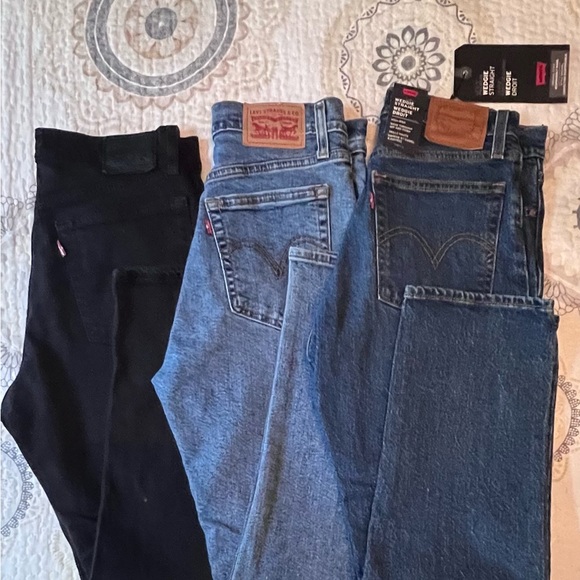 Levi’s wedgie jeans - Picture 3 of 7